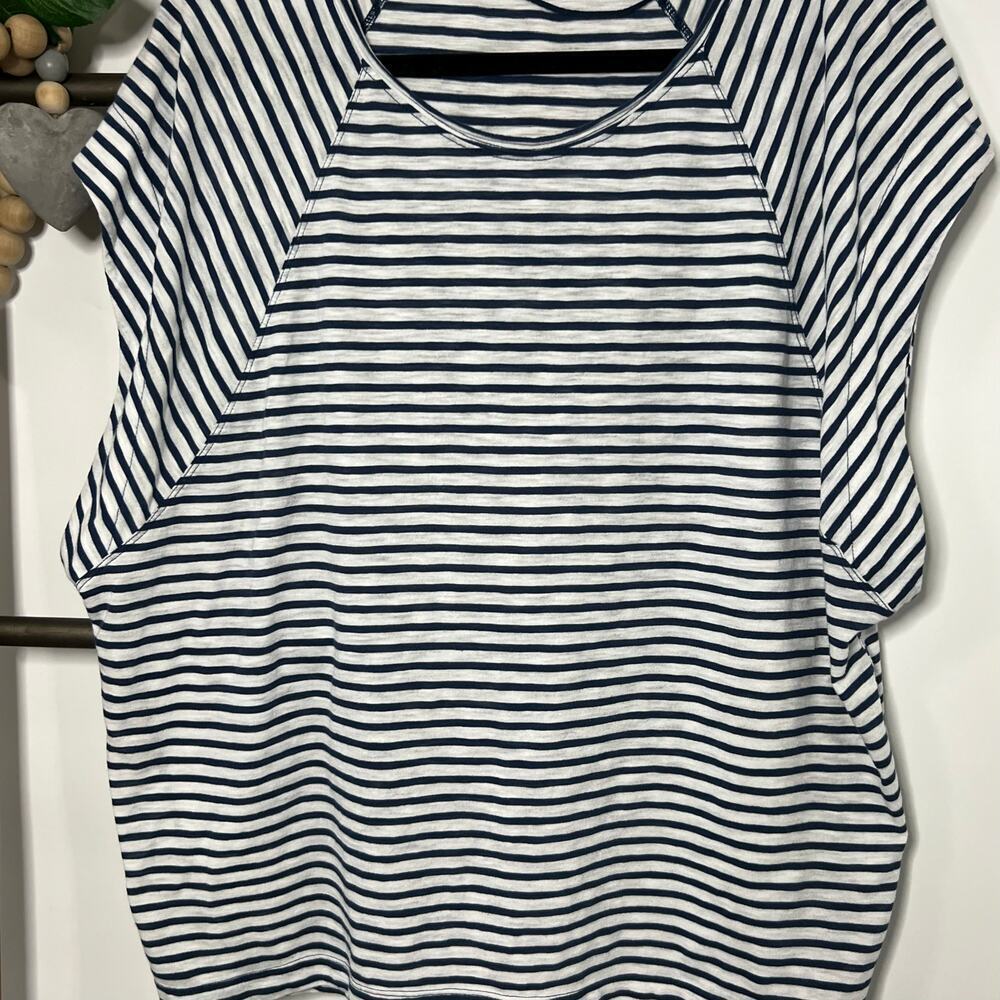 We the Free Oversized Blue White Striped Shirt Size Medium - Picture 3 of 6